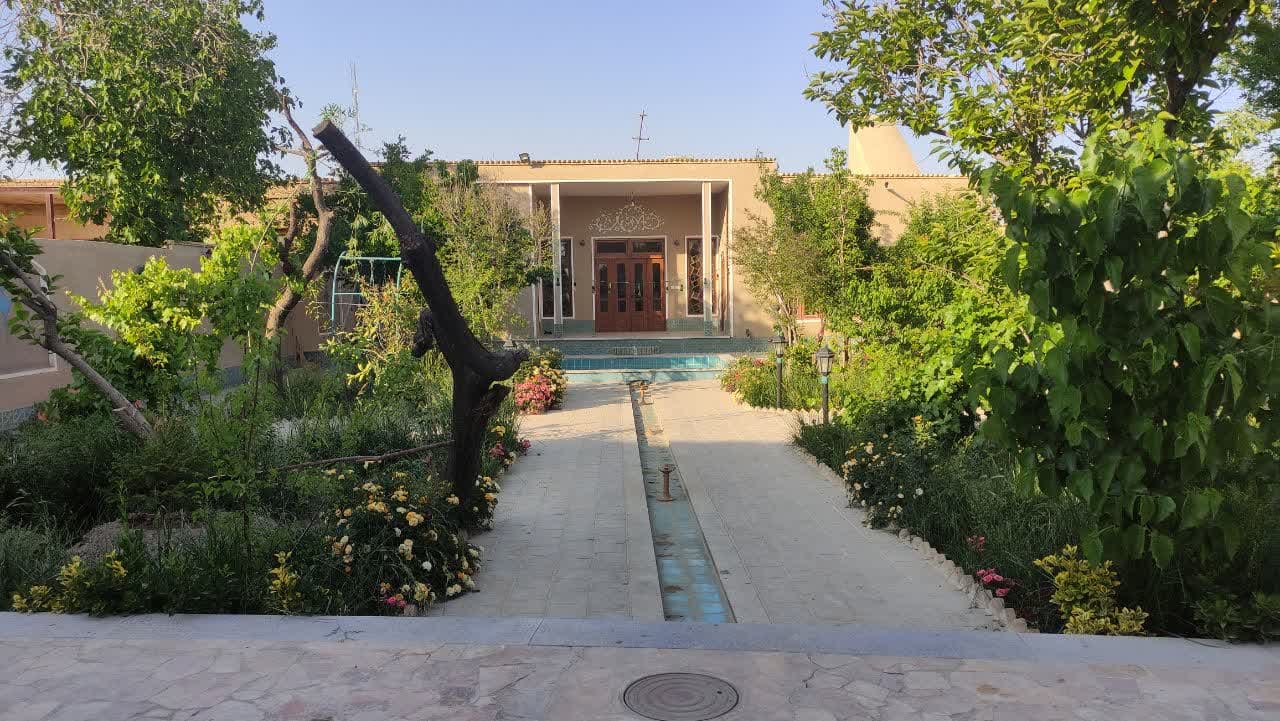 خانه مسافر وباغ سنتی روستایی اصفهان